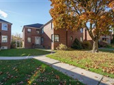 7 Warwick Ave 2, Toronto