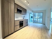 117 Broadway Ave 518, Toronto