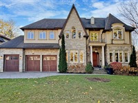 2 Carluke Cres, Toronto