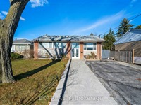 108 Lynedock Cres, Toronto