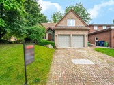 32 Riderwood Dr, Toronto