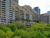 360 Bloor St 505, Toronto