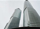 12 York St 5707, Toronto