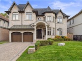 117 Upper Canada Dr, Toronto