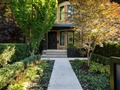 47 Roxborough St, Toronto