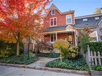 4 Bowman St, Toronto