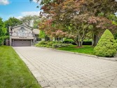 26 Farrington Dr, Toronto