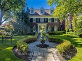 11 Dewbourne Ave, Toronto