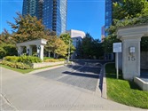 15 Greenview Ave 2114, Toronto