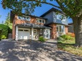 10 Lionel Heights Cres, Toronto