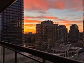 18 Parkview Ave 1601, Toronto