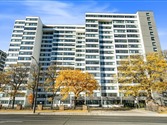 3000 Bathurst St 706, Toronto