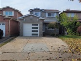 255 Ravenscroft Rd Upper, Ajax