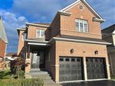 181 Cachet Blvd, Whitby