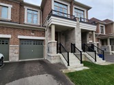 68 Coho Dr, Whitby