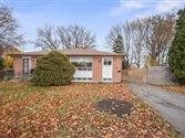 90 Hurley Rd, Ajax