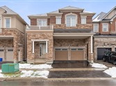 1030 Belcourt St, Pickering