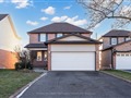 8 Coomer Cres, Ajax