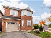 10 Gristone Cres Main, Toronto