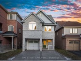 6 Blunden Rd, Ajax