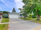 121 Amberjack Blvd, Toronto