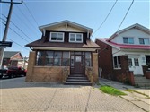 719 Coxwell Ave #5, Toronto