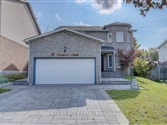 11 Greenview Crt, Whitby