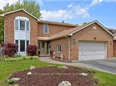 55 Fearn Cres, Ajax