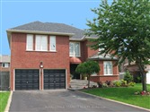 112 Sweetbriar Crt Bsmt 2B, Pickering