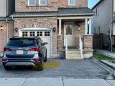 11 Robideau Pl, Whitby