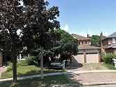 113 Kearney Dr 1, Ajax