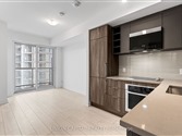 2033 Kennedy Rd 3211, Toronto