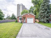 44 Plumridge Circ 1 B/R, Ajax