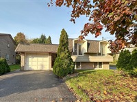 1946 Spruce Hill Rd, Pickering