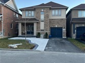 13 Raithby Cres, Ajax