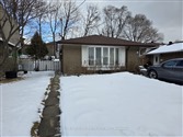 18 Manorglen Acre Bsmt, Toronto