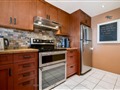 1 Greystone Walk Dr 878, Toronto