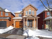 17 Shapland Cres, Ajax