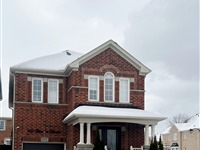 1421 Rennie St, Oshawa