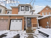 64 Zachary Pl, Whitby