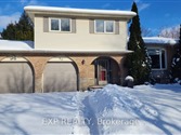 50 Evergreen Dr, Whitby