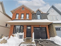 22 Breezewood Crt, Whitby