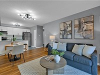 120 Aspen Springs Dr 109, Clarington