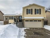 704 Pickering Beach Rd, Ajax