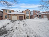 31 Hewitt Cres, Ajax