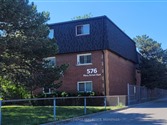 576 Mary St 204, Whitby