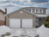 125 Overbank Dr, Oshawa