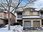 120 Candlebrook Dr, Whitby