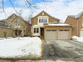 81 Millington Cres, Ajax