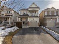 112 Rich Cres, Whitby